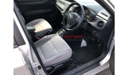 
										Toyota Corolla Axio 2017 full									