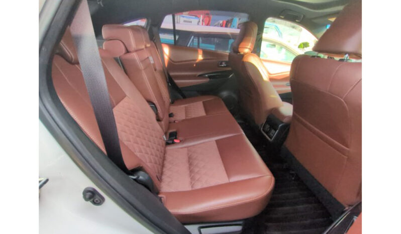 
								Toyota Harrier 2018 full									