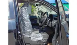 
										Toyota Hilux 4TREX 2.8 Overland 2025 full									