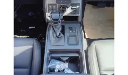 
										Toyota Hilux 4TREX 2.8 Overland 2025 full									