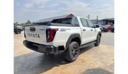 
										Toyota Hilux 4TREX 2.8 Overland 2025 full									