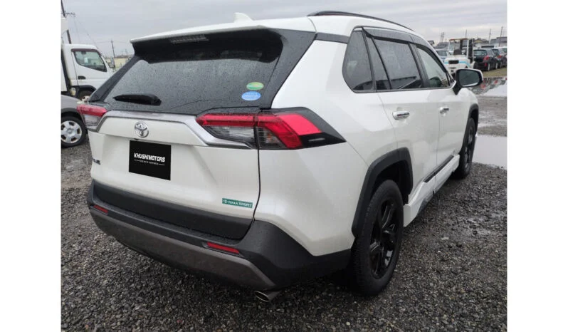 
								Toyota RAV-4 2021 full									